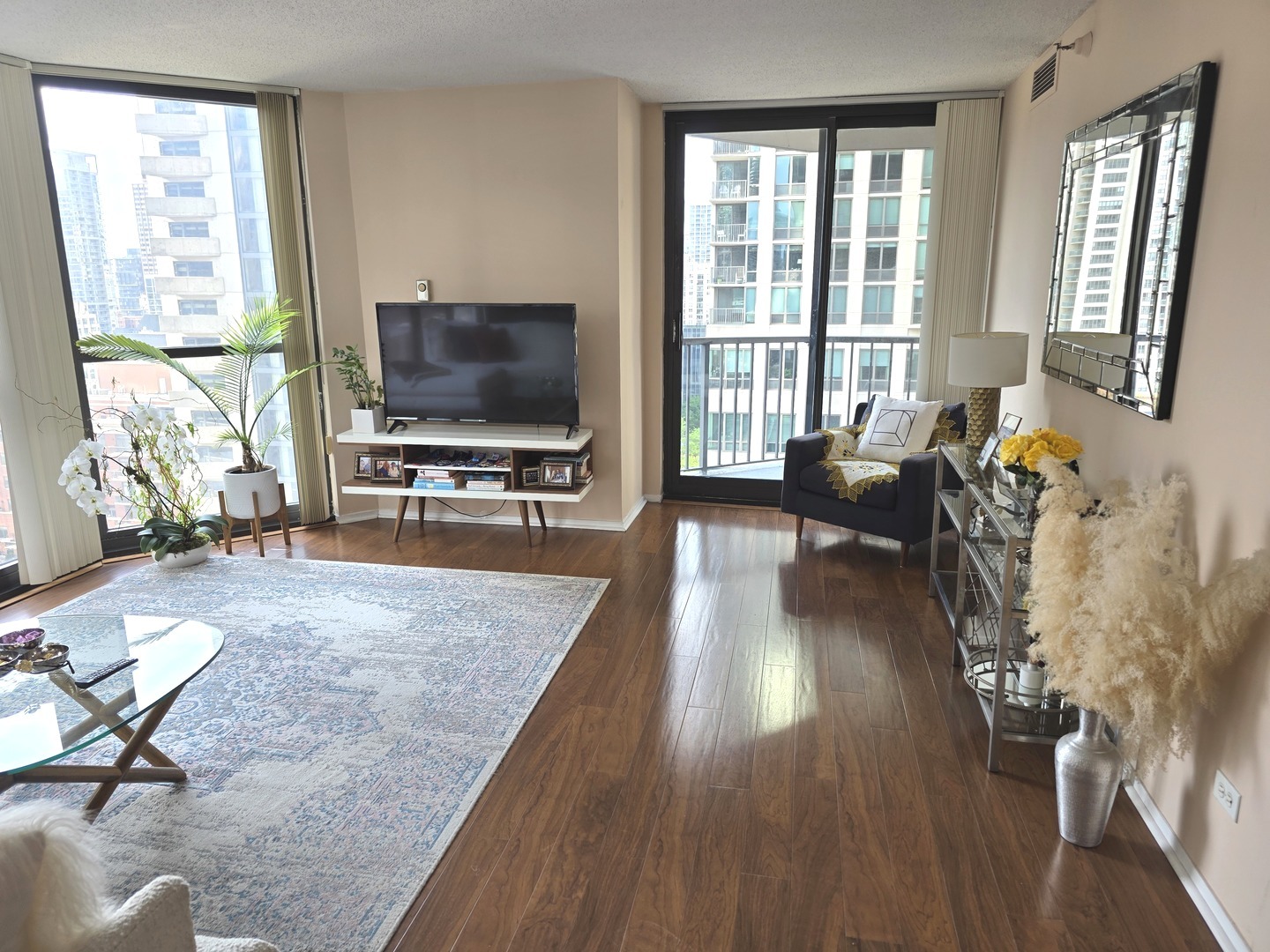 10 E Ontario Street 1508