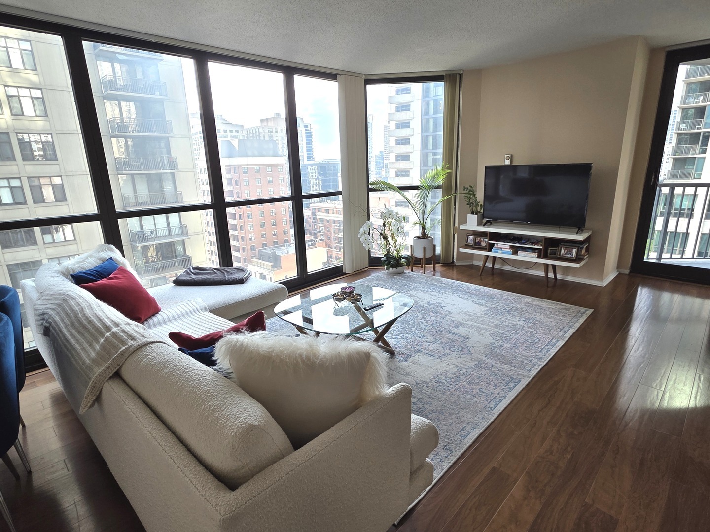 10 E Ontario Street 1508