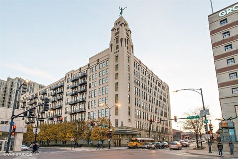 758 N Larrabee Street 714 Chicago IL 60654