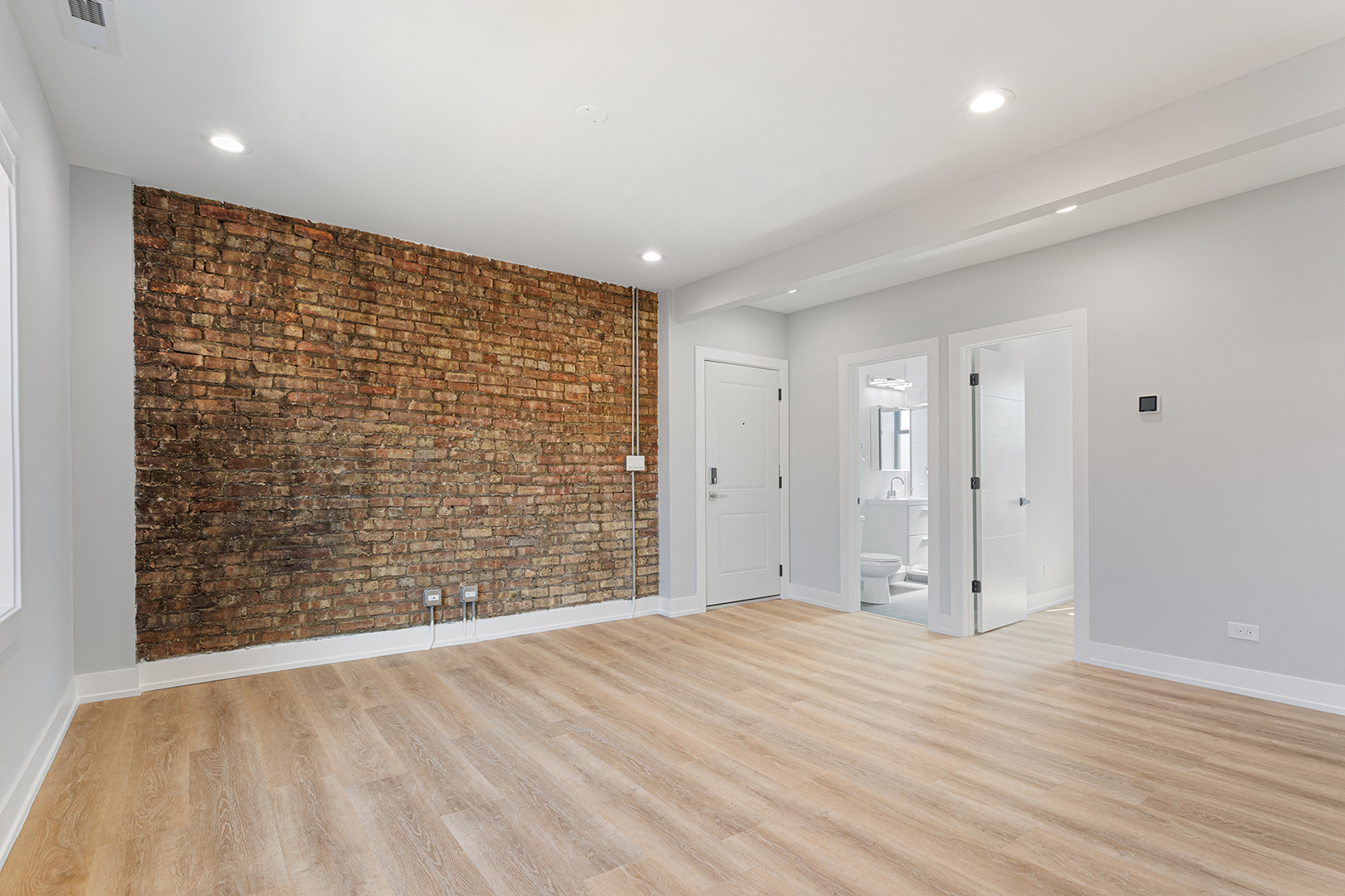 1550 W Juneway Terrace 3C