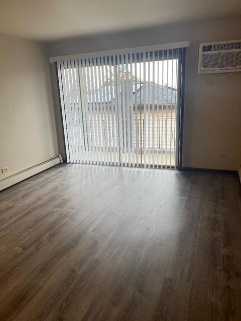 Tiny photo for 1017 E 194th Street #204, Glenwood, IL 60425 (MLS # 12536472)