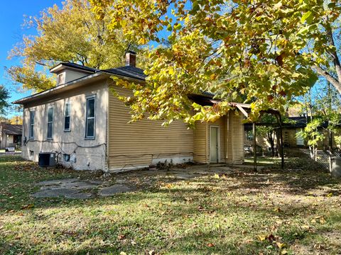 Tiny photo for 212 Hartle Avenue, Urbana, IL 61802 (MLS # 12499600)