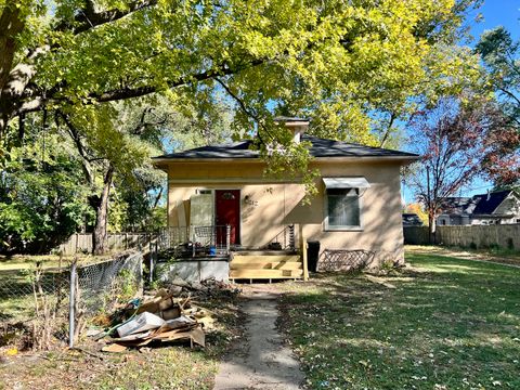 Tiny photo for 212 Hartle Avenue, Urbana, IL 61802 (MLS # 12499600)