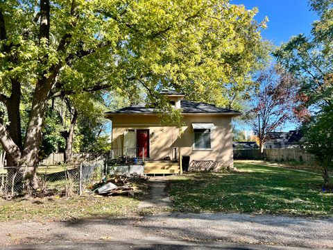 Tiny photo for 212 Hartle Avenue, Urbana, IL 61802 (MLS # 12499600)