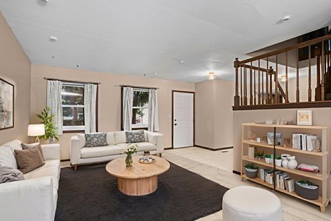 Tiny photo for 6 Wild Rose Court, Streamwood, IL 60107 (MLS # 12465089)