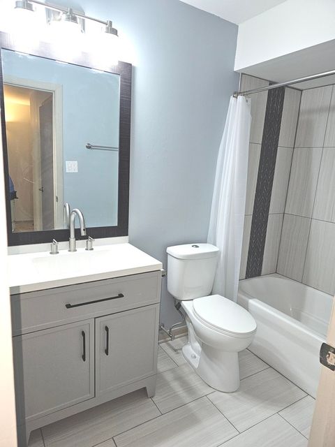 Tiny photo for 3235 S Manor Drive #306, Lansing, IL 60438 (MLS # 12482336)