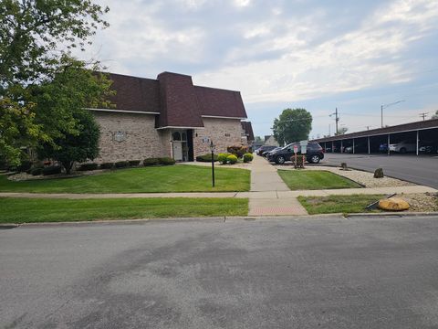 Tiny photo for 3235 S Manor Drive #306, Lansing, IL 60438 (MLS # 12482336)