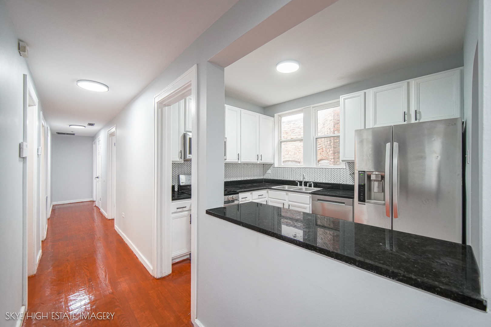 6720 S Paxton Avenue 3N