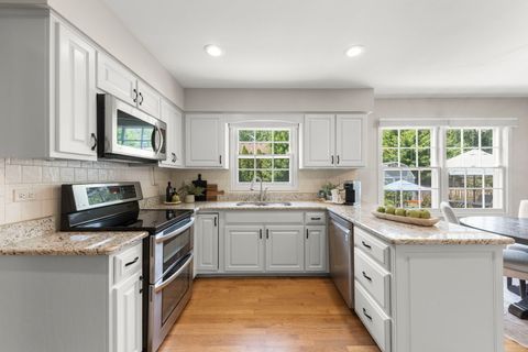 Tiny photo for 1425 Brush Hill Circle, Naperville, IL 60540 (MLS # 12414486)