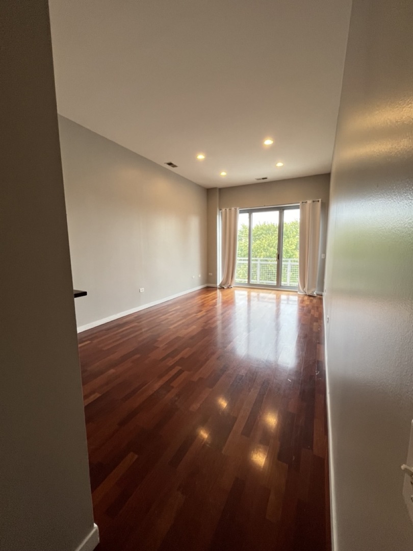 3920 N Sheridan Road 508