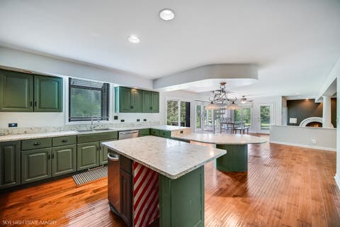 Tiny photo for 3636 Quince Court, Downers Grove, IL 60515 (MLS # 12684321)