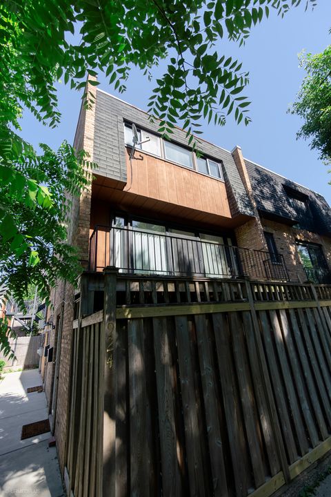 924 W Wrightwood Avenue A2 Chicago IL 60614