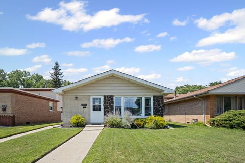 Tiny photo for 14112 S Saginaw Avenue S, Burnham, IL 60633 (MLS # 12438461)