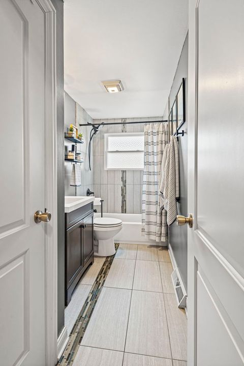 Tiny photo for 14112 S Saginaw Avenue S, Burnham, IL 60633 (MLS # 12438461)