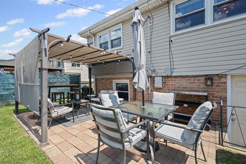 Tiny photo for 14112 S Saginaw Avenue S, Burnham, IL 60633 (MLS # 12438461)