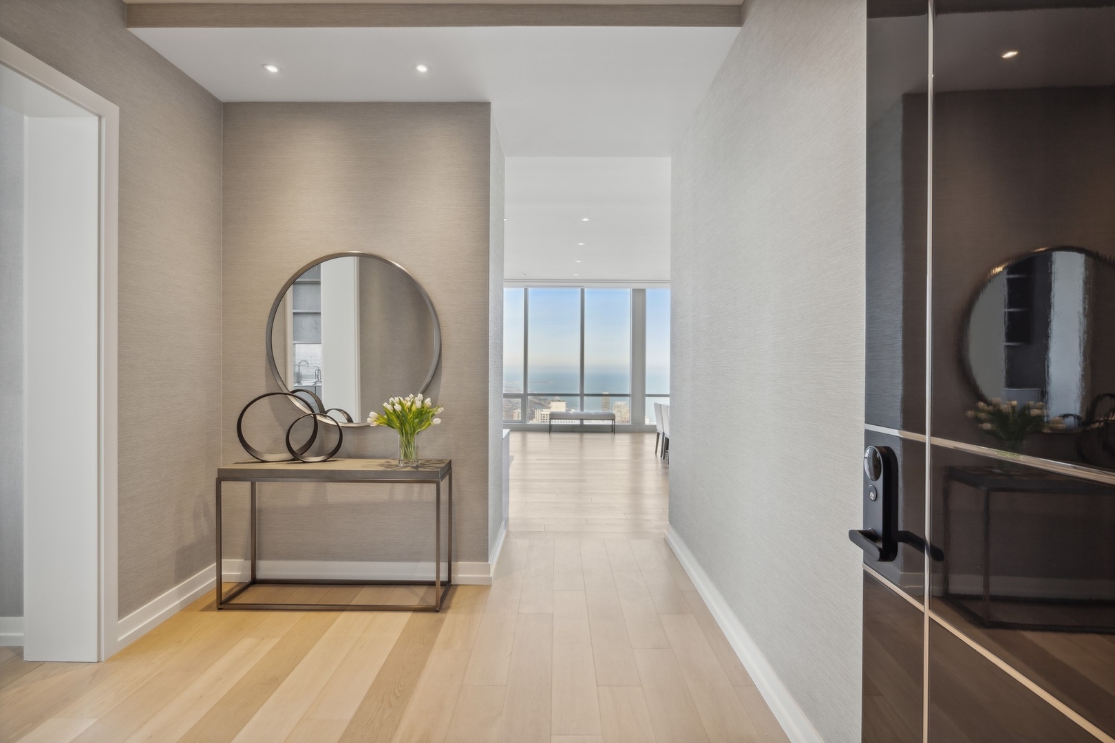 14 W Superior Street 6402