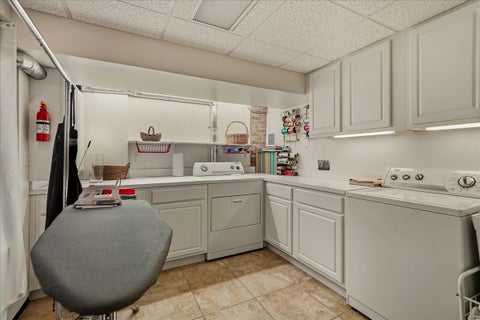 Tiny photo for 601 Washington Street, Valparaiso, IN 46383 (MLS # 12787322)