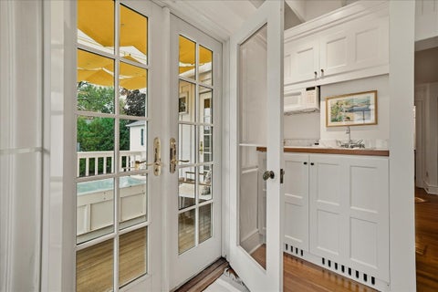 Tiny photo for 601 Washington Street, Valparaiso, IN 46383 (MLS # 12787322)