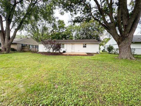 Tiny photo for 810 Fairoaks Drive, Champaign, IL 61821 (MLS # 12727813)