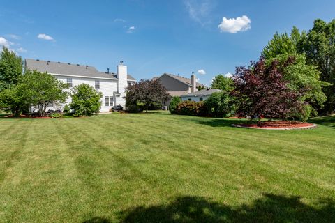 Tiny photo for 1650 Natures Way, Lindenhurst, IL 60046 (MLS # 12538917)