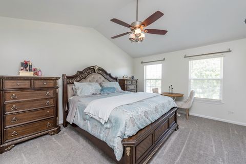 Tiny photo for 1650 Natures Way, Lindenhurst, IL 60046 (MLS # 12538917)