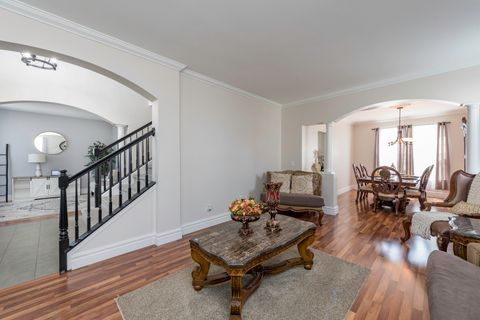 Tiny photo for 1650 Natures Way, Lindenhurst, IL 60046 (MLS # 12538917)