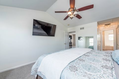 Tiny photo for 1650 Natures Way, Lindenhurst, IL 60046 (MLS # 12538917)