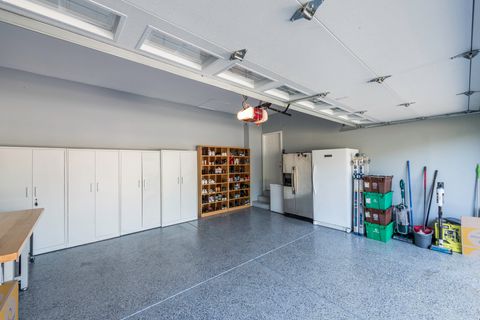 Tiny photo for 1650 Natures Way, Lindenhurst, IL 60046 (MLS # 12538917)