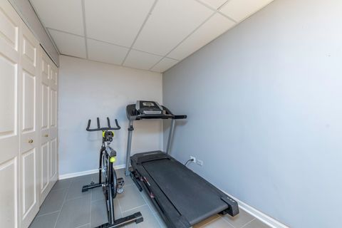 Tiny photo for 1650 Natures Way, Lindenhurst, IL 60046 (MLS # 12538917)