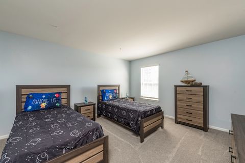 Tiny photo for 1650 Natures Way, Lindenhurst, IL 60046 (MLS # 12538917)