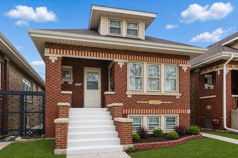 Photo of 5218 W 55th Street, Chicago, IL 60638 (MLS # 12633836)