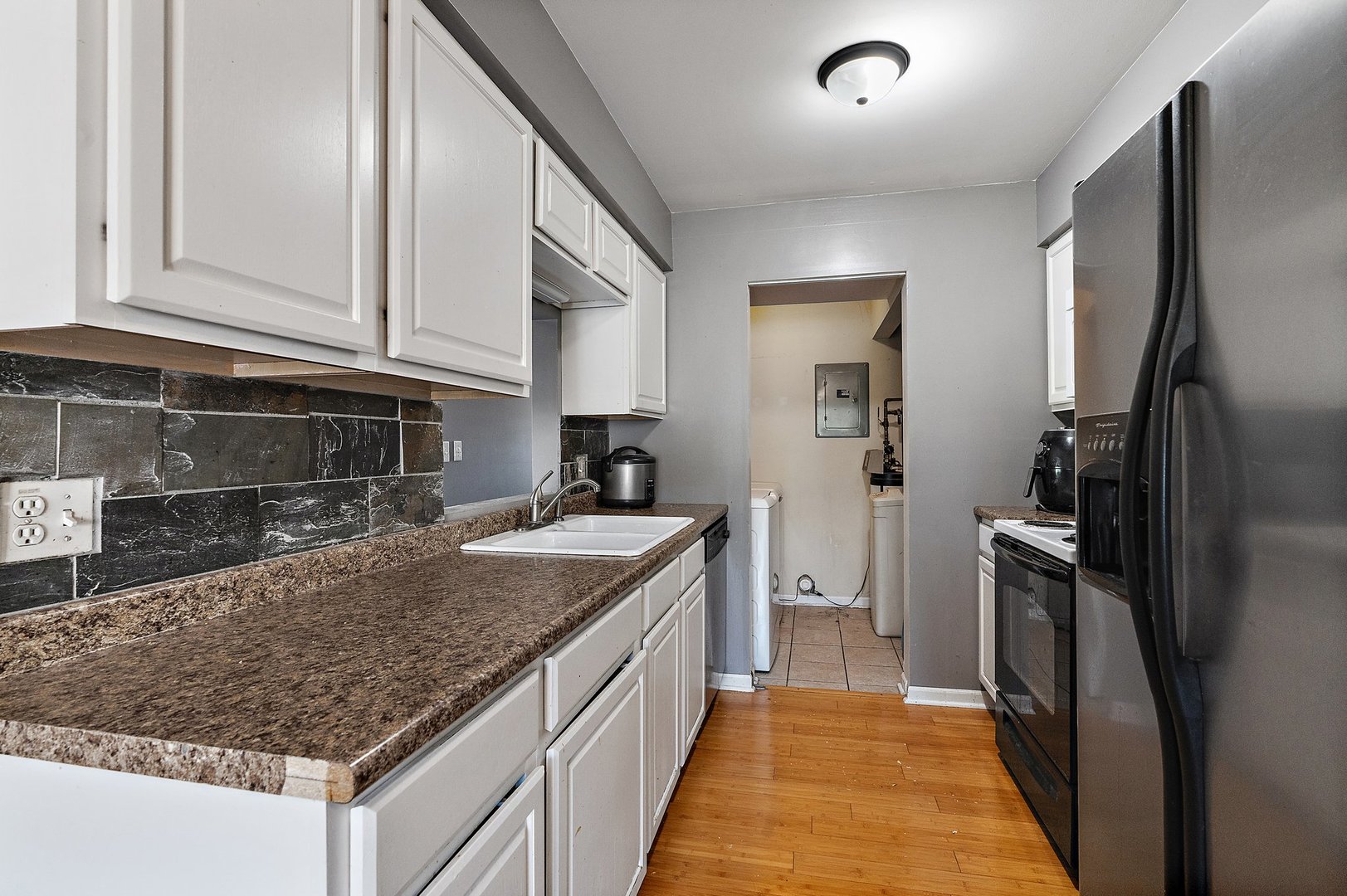 1715 Cedarbrook Court