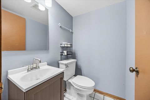 Tiny photo for 9130 W 95th Street #1B, Hickory Hills, IL 60457 (MLS # 12612755)