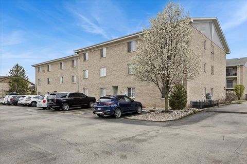 Tiny photo for 9130 W 95th Street #1B, Hickory Hills, IL 60457 (MLS # 12612755)