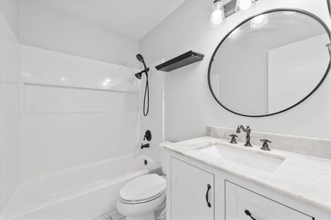 Tiny photo for 489 Pinewood Drive, North Aurora, IL 60542 (MLS # 12491837)