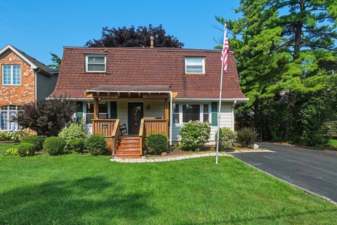 Photo of 310 N Washington Street, Westmont, IL 60559 (MLS # 12701656)
