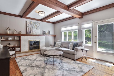 Tiny photo for 419 W Sheridan Place, Lake Bluff, IL 60044 (MLS # 12681542)