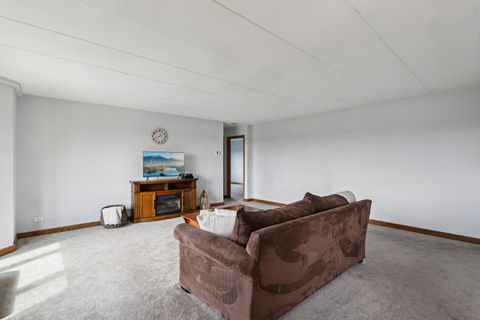 Tiny photo for 1 Renaissance Place #1022, Palatine, IL 60067 (MLS # 12620457)