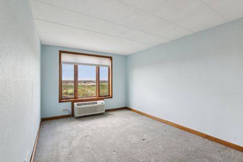 Tiny photo for 1 Renaissance Place #1022, Palatine, IL 60067 (MLS # 12620457)
