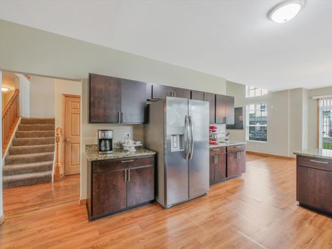 Tiny photo for 402 S Palmer Drive, Bolingbrook, IL 60490 (MLS # 12466432)