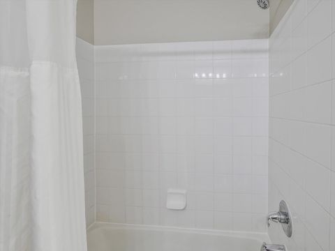 Tiny photo for 402 S Palmer Drive, Bolingbrook, IL 60490 (MLS # 12466432)