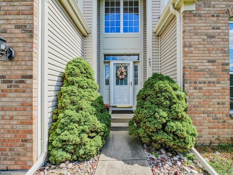 Tiny photo for 402 S Palmer Drive, Bolingbrook, IL 60490 (MLS # 12466432)