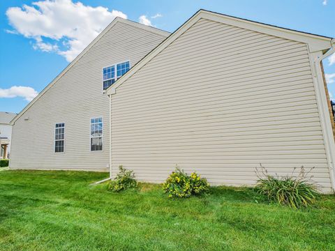 Tiny photo for 402 S Palmer Drive, Bolingbrook, IL 60490 (MLS # 12466432)