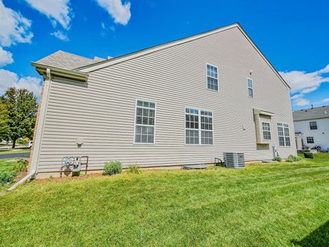 Tiny photo for 402 S Palmer Drive, Bolingbrook, IL 60490 (MLS # 12466432)