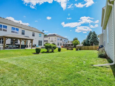 Tiny photo for 402 S Palmer Drive, Bolingbrook, IL 60490 (MLS # 12466432)
