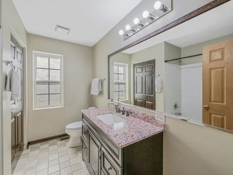 Tiny photo for 402 S Palmer Drive, Bolingbrook, IL 60490 (MLS # 12466432)