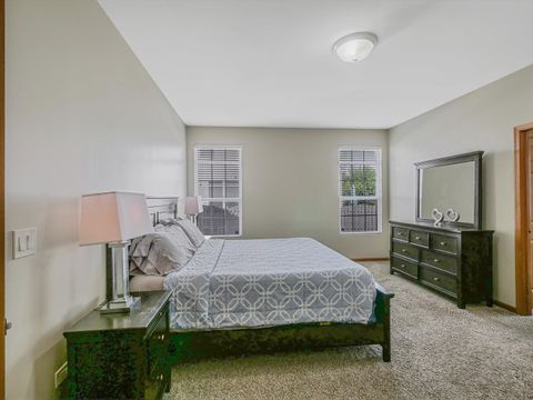 Tiny photo for 402 S Palmer Drive, Bolingbrook, IL 60490 (MLS # 12466432)
