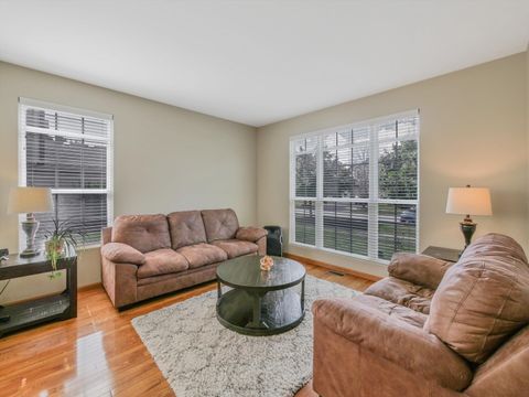 Tiny photo for 402 S Palmer Drive, Bolingbrook, IL 60490 (MLS # 12466432)