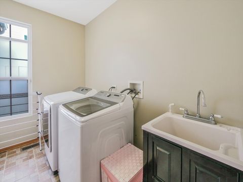 Tiny photo for 402 S Palmer Drive, Bolingbrook, IL 60490 (MLS # 12466432)