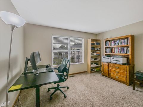 Tiny photo for 402 S Palmer Drive, Bolingbrook, IL 60490 (MLS # 12466432)
